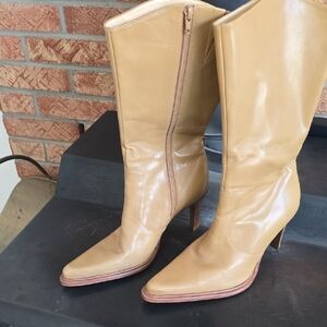 ANTONIO MELANI Tan Heeled Boots Sz 9